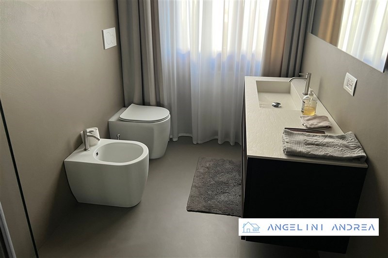 Pavimenti resina Rimini Bagno 5